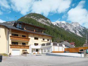 Holiday Home Zentral by Interhome
